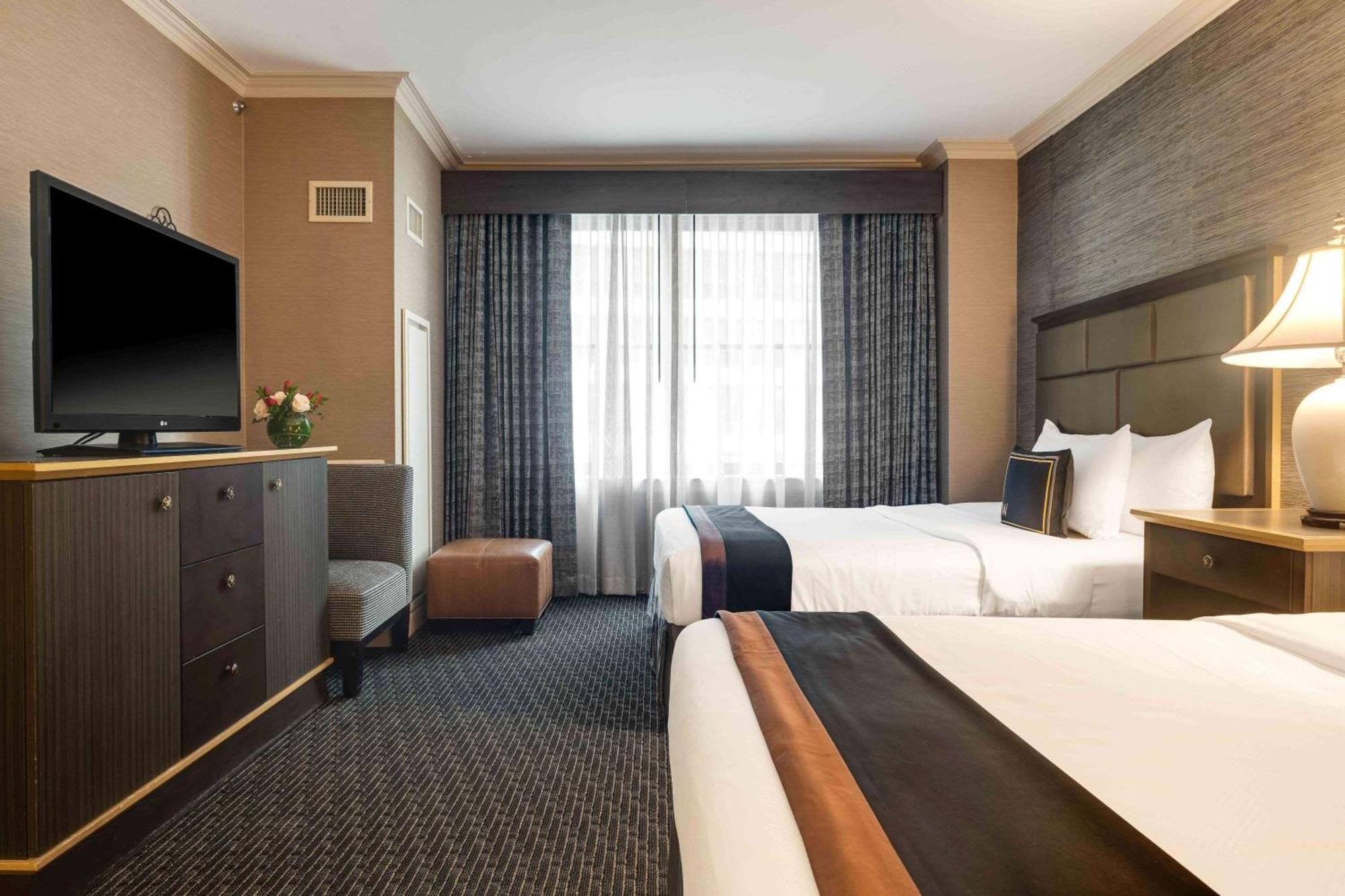 The Whitehall Hotel, Western Premier Collection Chicago