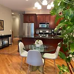 Amazing 3Br 3 Ba Property In Chicago