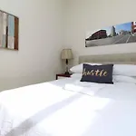 Frontdesk Wicker Park 2 Bedroom Apt With Laundry