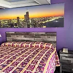 Miami Inn & Suites