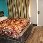 Miami Inn & Suites
