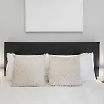 Nicely Decorated 1Br Apt With Laundry - Crosby 202