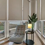 Nicely Decorated 1Br Apt With Laundry - Crosby 202