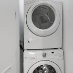 Nicely Decorated 1Br Apt With Laundry - Crosby 202