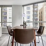 Gold Coast 2Br W Gym Lounge 1 Block To L Chi-801