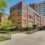 Pet-Friendly Urban Chicago Vacation Rental Condo