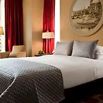 The Royal Sonesta Chicago River North