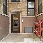 Cozy & Inviting 2Br Apartment - Sunnyside 3F