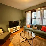 Spacious Lakeview Hideway With Parking!