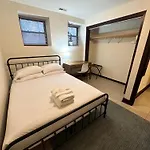 Spacious Lakeview Hideway With Parking!