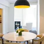 The Ambassador Chicago – a Joie de Vivre Hotel