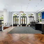 Holiday Inn Express Chicago - Magnificent Mile By Ihg