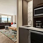 Hilton Grand Vacations Club Chicago Magnificent Mile