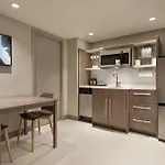 Home2 Suites By Hilton Chicago River North