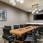 Hilton Chicago/Oak Lawn