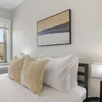 Sleek & Spacious 3Br Apartment - Hyde Park 1004