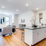 Goose Island Central Downtown Prime Location With Access To Patio Chi - 1