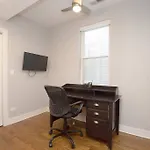 Deluxe Duplex In Roscoe-Wrigley With Free Parking