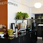 Chicago Getaway Hostel