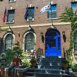 Chicago Getaway Hostel