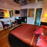 Oyo Hotel Edgebrook Chicago North Shore