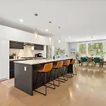 Urban Oasis - Great For Families With Kids