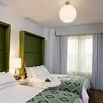 The Hotel Cass - A Holiday Inn Express