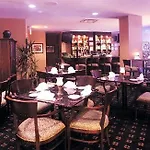 Chicago O\'Hare Garden Hotel