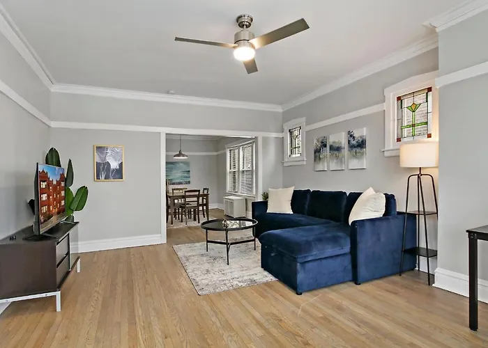 2Br Beaming & Roomy Apt Close To Shops - Springfield 2