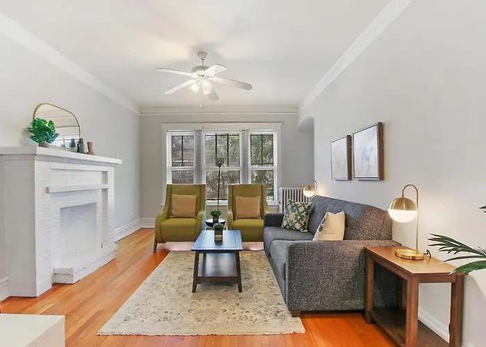 Stylish And Expansive 2Br Apt With Balcony - Buckingham 3