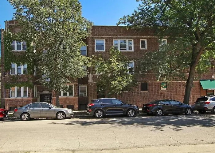 Charming 3Br Apt Close To Stores & Dining - Newgard 1N