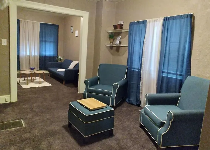 Loop Apartment