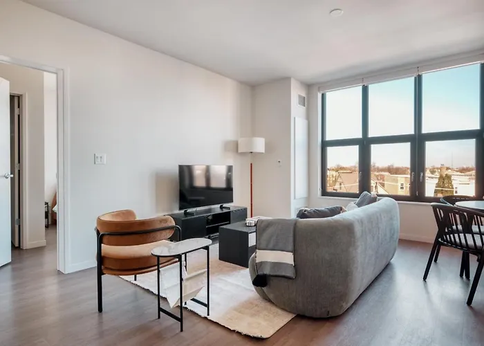Logan Square 2Br W Pool Lounge Gym Nr L Chi-869