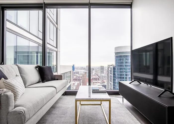 S Loop 1Br W Pool Gym Nr Soldier Field Chi-350