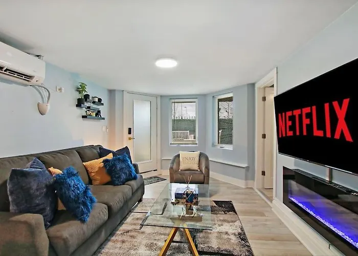 2Br Modern And Cozy Apt Logan Square Pet Friendly