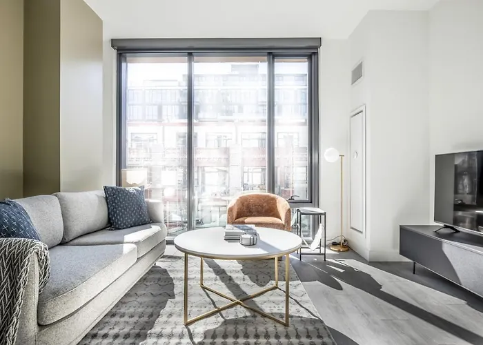 West Loop Studio W Wd Gym Lounge Nr L Chi-773