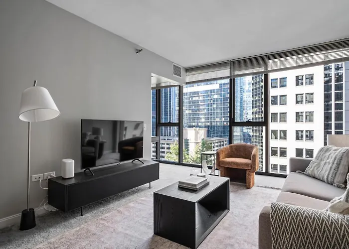 Loop 1Br W Gym Pool Lounge 1 Block From L Chi-695