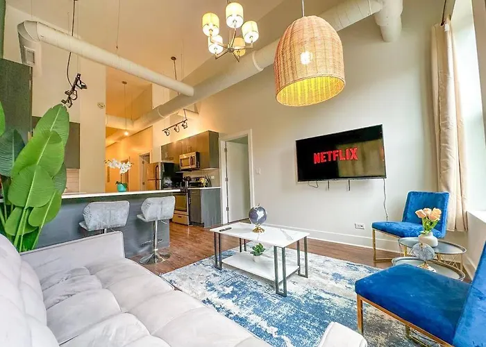 Mccormick 3Bedroom And 2Bath With Optional Parking - State St
