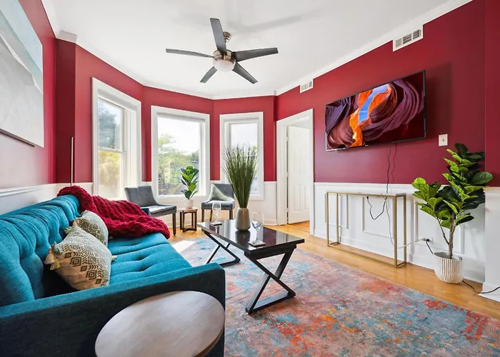Wrigley 2Br, 1Ba With Free Parking
