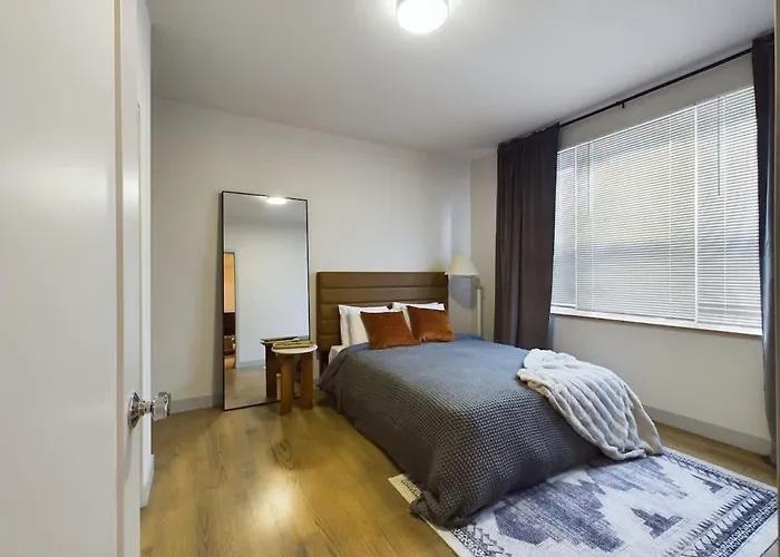 Speakeasy Serenity Retreat