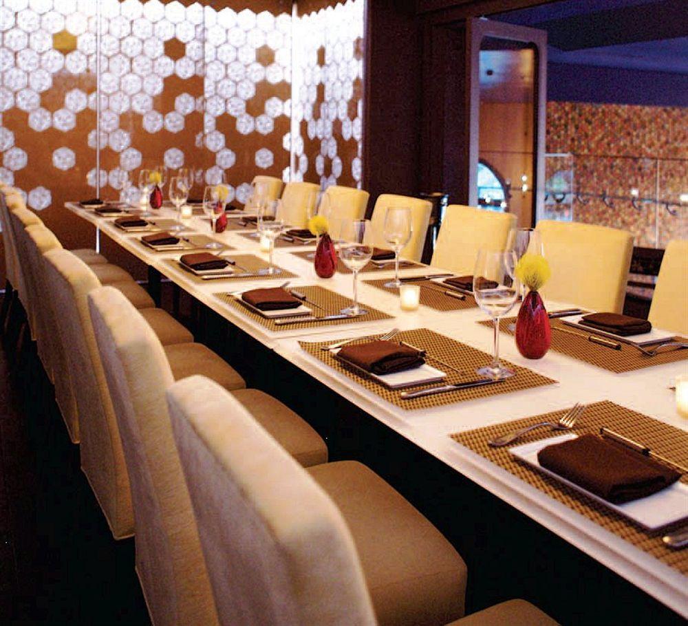 The Blackstone, Autograph Collection Hotel Chicago