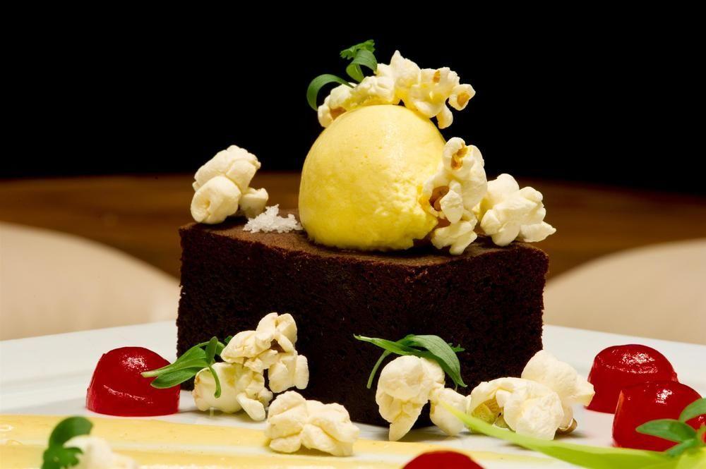 The Midland Hotel, Chicago, A Tribute Portfolio 4*