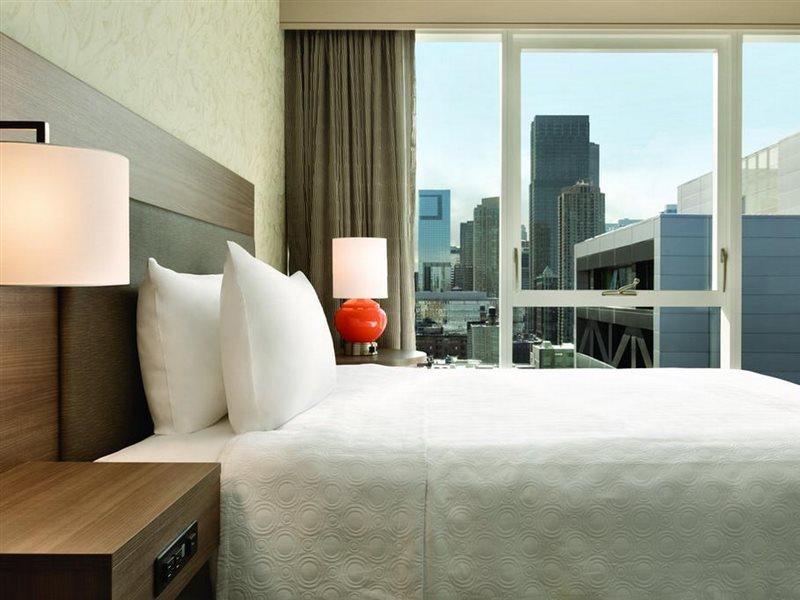 Home2 By Hilton River North 3*