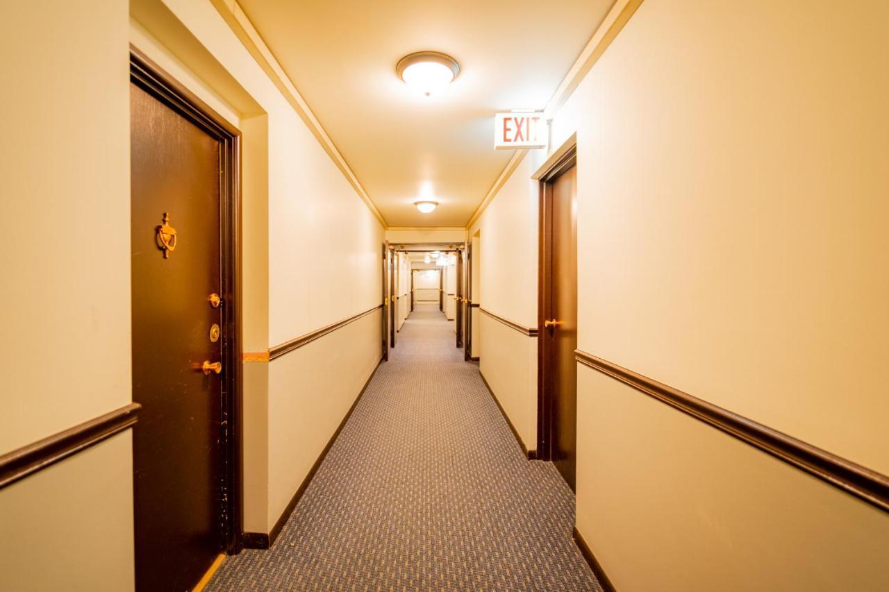 Comfy And Complete Studio Apt Near Boystown - Oakdale 317 Rep Apartamento