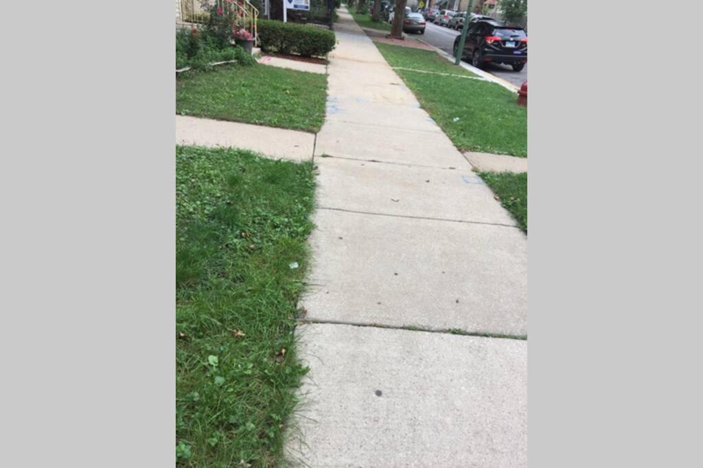 Entire Modern 2 Bedroom * Chicago