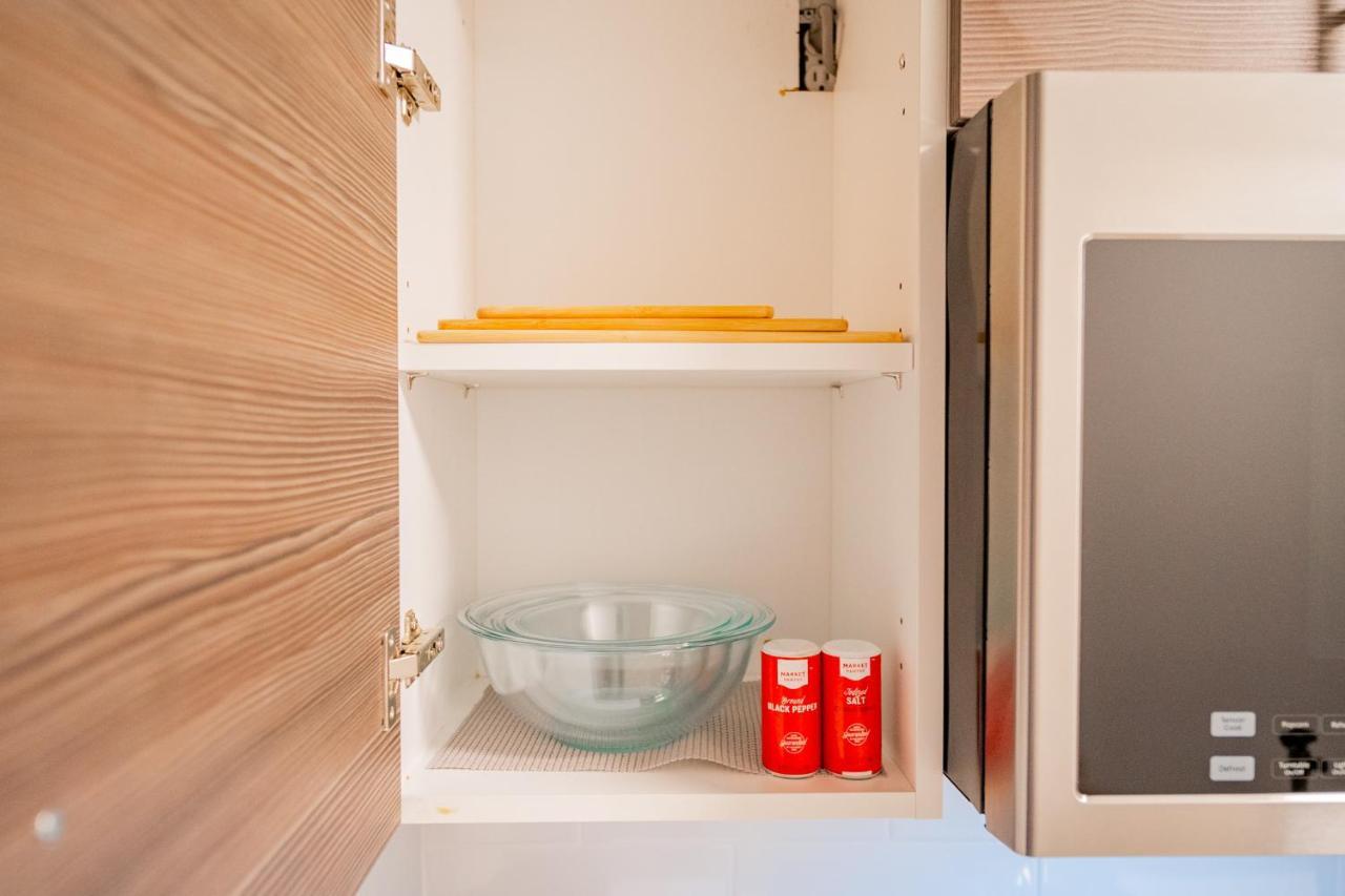 Comfy And Complete Studio Apt Near Boystown - Oakdale 317 Rep Apartamento