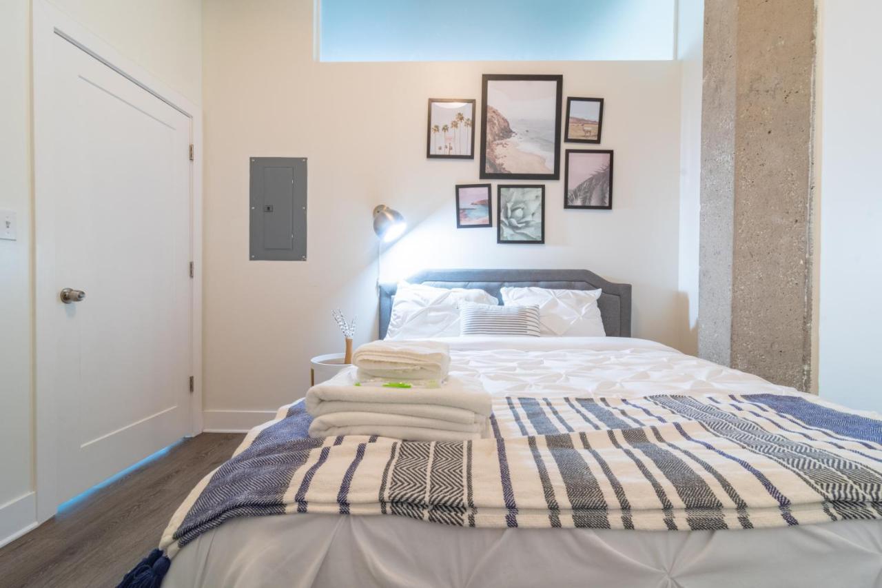 Convenient 2br In Prime Location With Gym Access & Optional Parking Near Mccormick Place And Soldier Field Apartment *