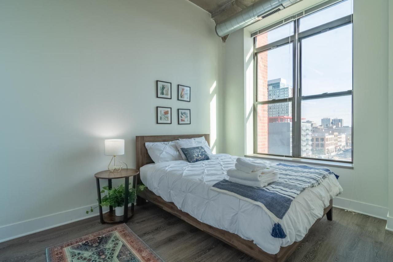 Apartment Convenient 2br In Prime Location With Gym Access & Optional Parking Near Mccormick Place And Soldier Field Chicago