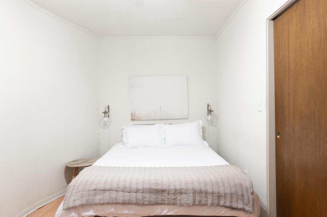 Steps To Bars, Lake, Eats With Easy Access By Zencity Apartment *