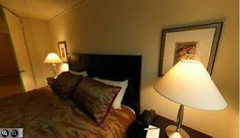 Corporate Suites Network At Columbus Plaza Hotel Chicago